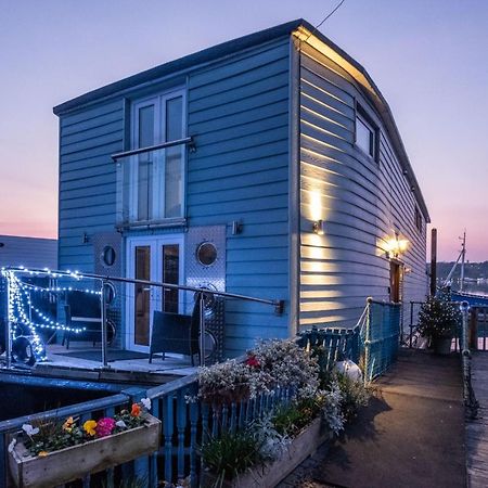 Houseboat Harbourside View Bed and Breakfast Newport  Buitenkant foto