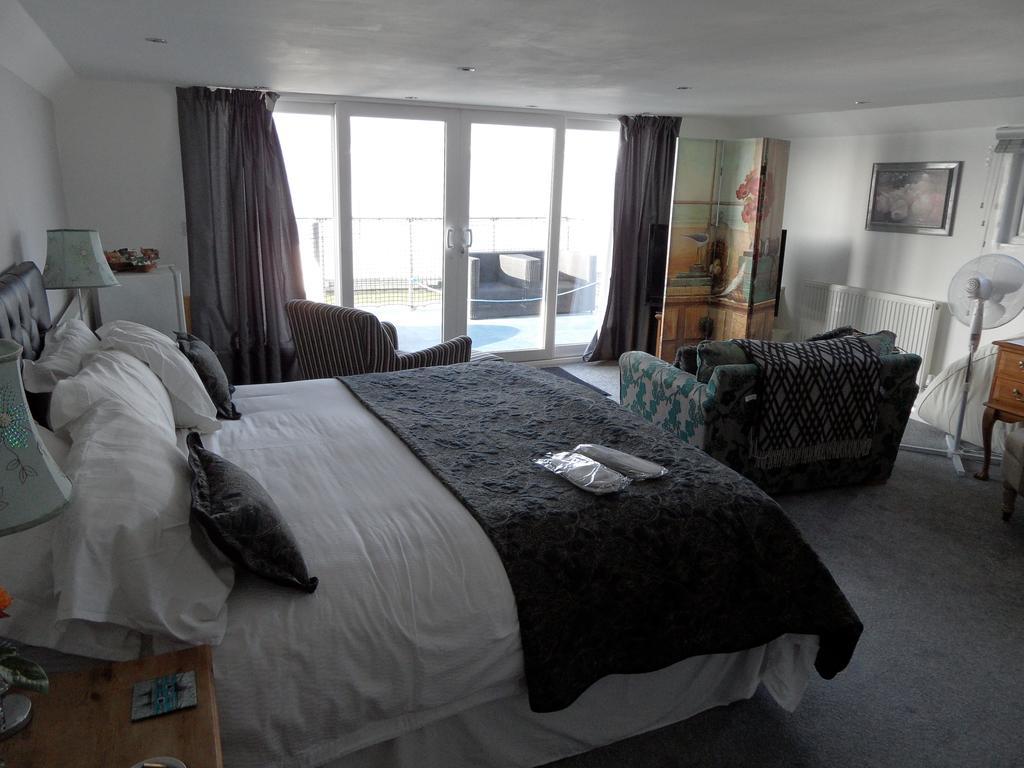 Houseboat Harbourside View Bed and Breakfast Newport  Buitenkant foto