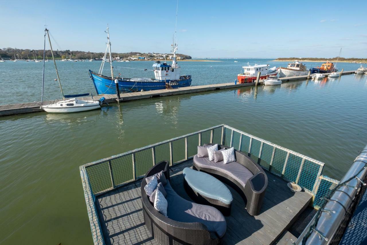 Houseboat Harbourside View Bed and Breakfast Newport  Buitenkant foto