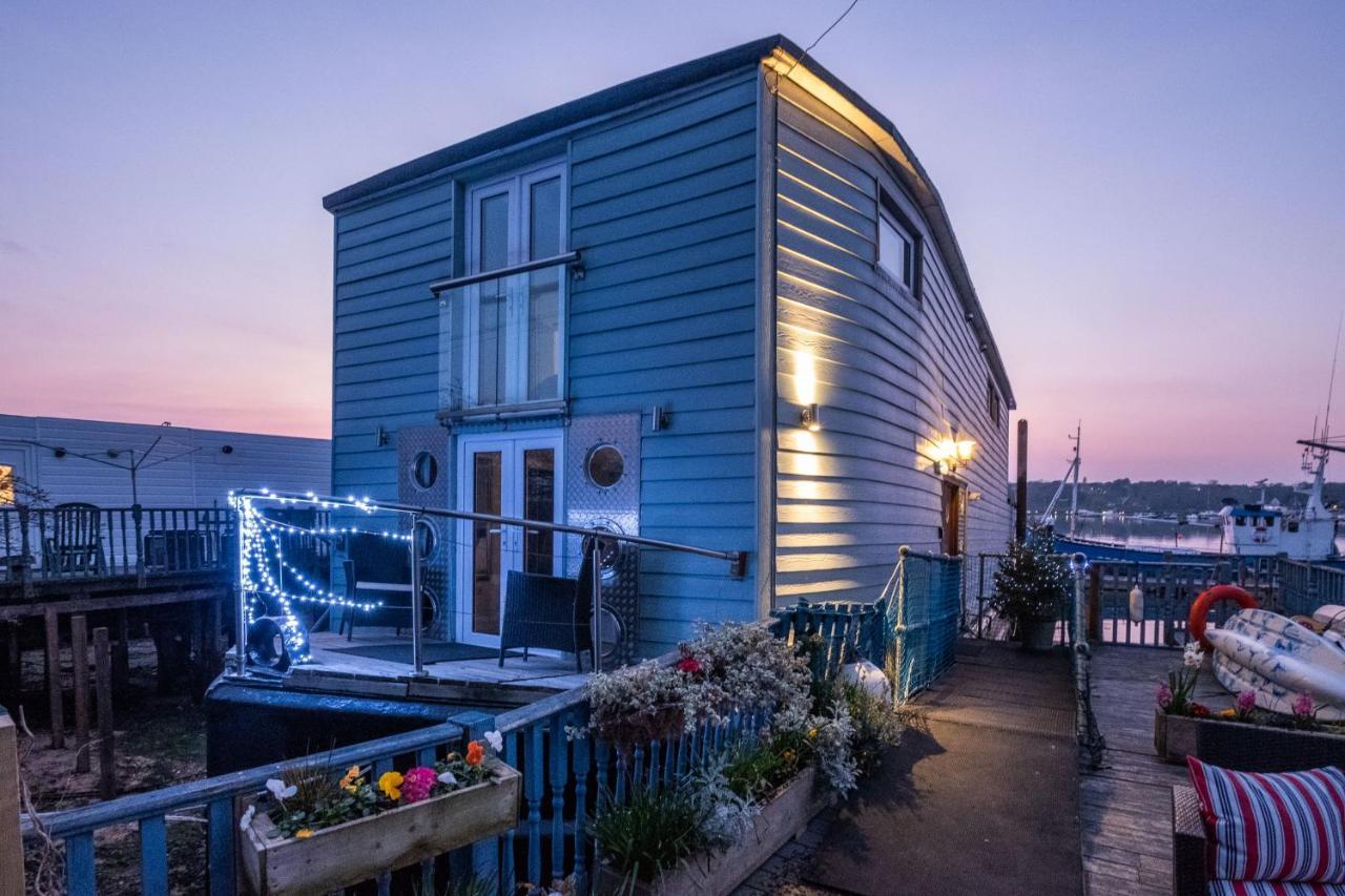 Houseboat Harbourside View Bed and Breakfast Newport  Buitenkant foto